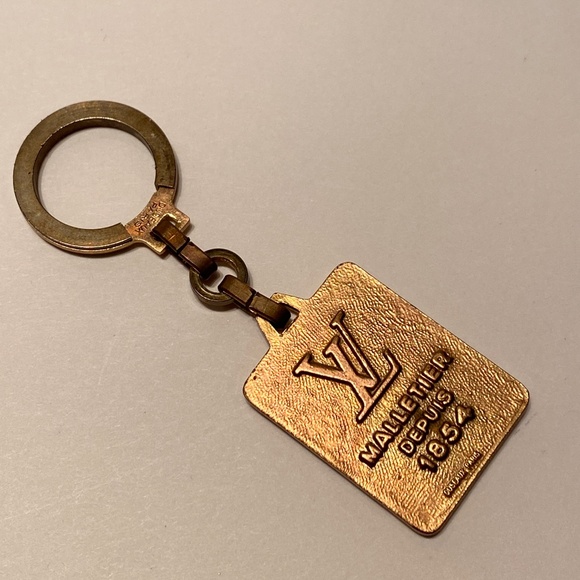 LOUIS VUITTON | Vintage Malletier Depuis 1854 Key Ring - Picture 3 of 6